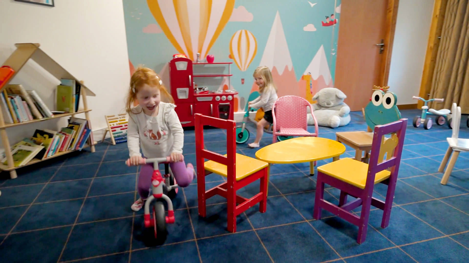 Un terrain de jeu coloré dès l’entrée !